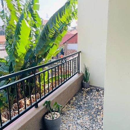 Renex Homes Namugongo Exterior foto